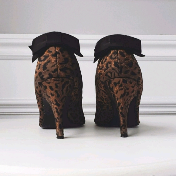 Hollywould Retro Pump - Picture 2 of 4